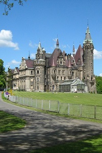 opolskie atrakcje - zamek moszna